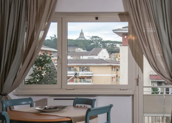 San Peter Terrace View Дом отдыха Рим